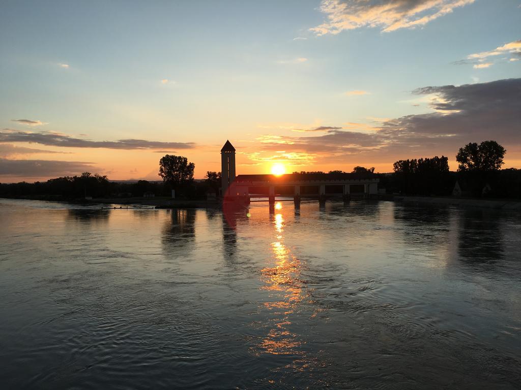 Western Bridge Lyon East Jons
